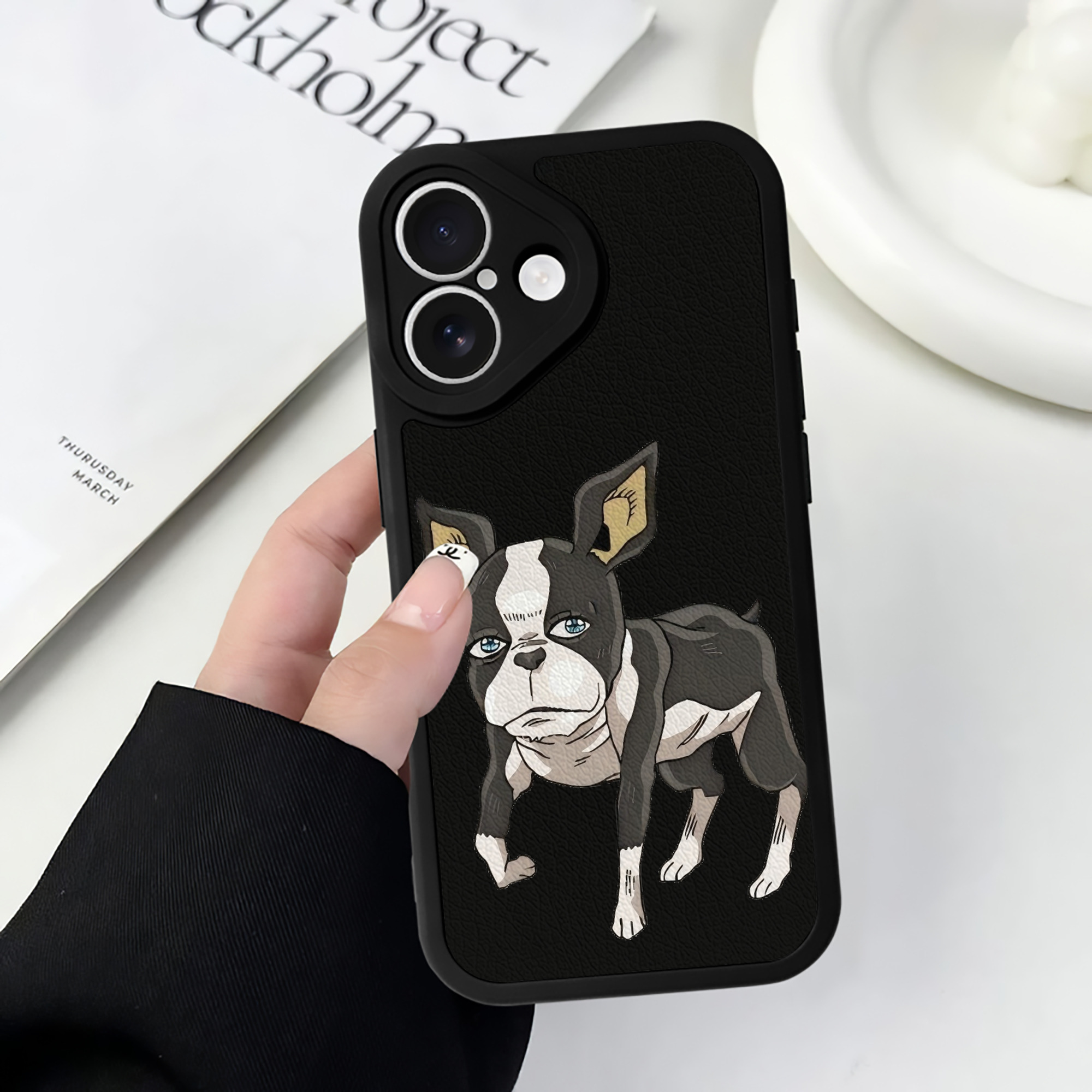 （画像用） ジョジョの奇妙な冒険 イギー JoJo's Bizarre Adventure Iggy 【iPhone 16シリーズ対応】シリコンスマホケース（レザー調） 材質：シリコン